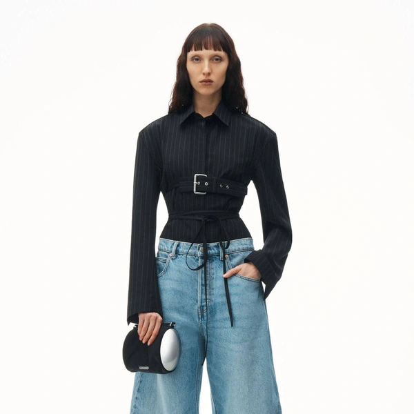 Джинсы, которые будет хотеть каждая модница | Источник: ru.pinterest.com