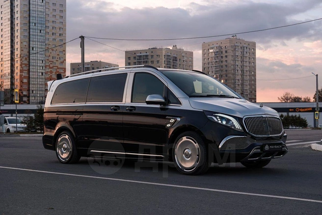 Mercedes-Benz V-Class 2022 продается в премиальном тюнинге Maybach за 9,9 млн рублей | Источник: Drom.ru