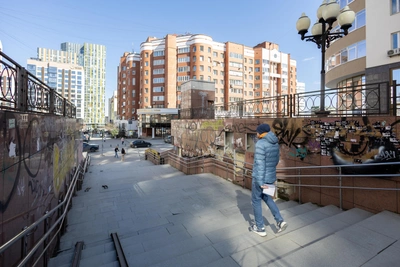 Эспланада в центре Екатеринбурга пришла в запустение