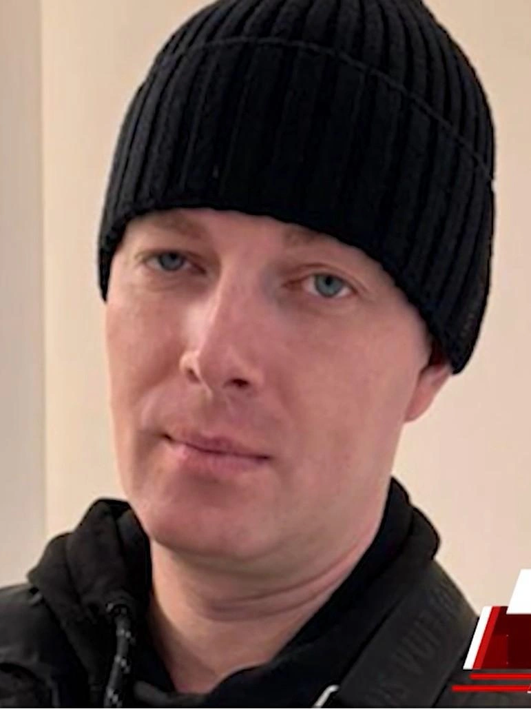 Такое фото Артема показали в эфире федерального канала | Источник: Ren.tv