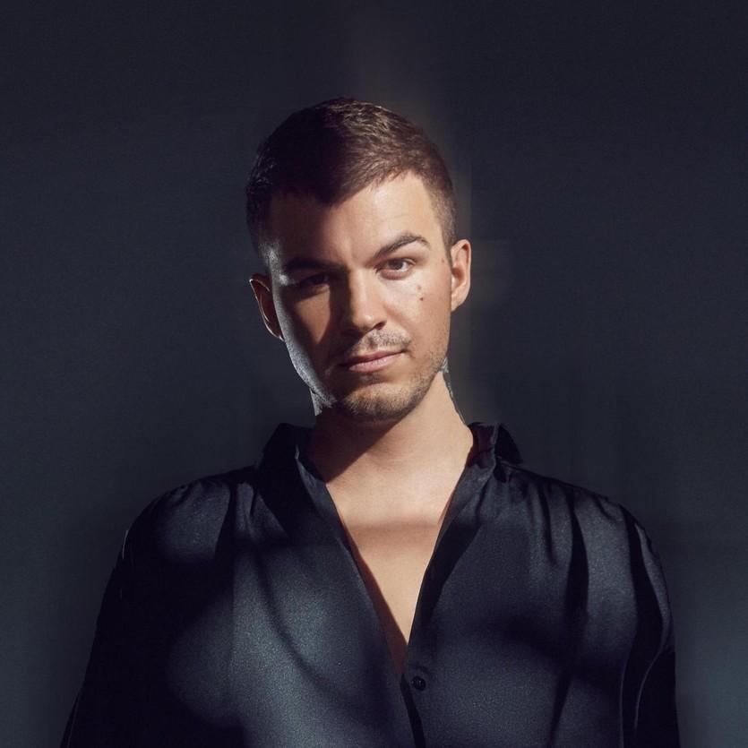 Домработница Влада Череватого обокрала его на 12 миллионов: в скандале замешаны родные экстрасенса