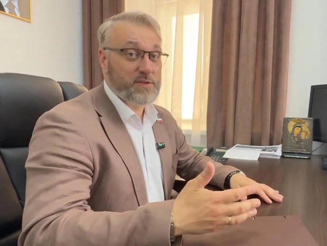Глава Володарского района Дмитрий Третьяков предупредил о мошенниках | Источник: Дмитрий Третьяков / Vk.com