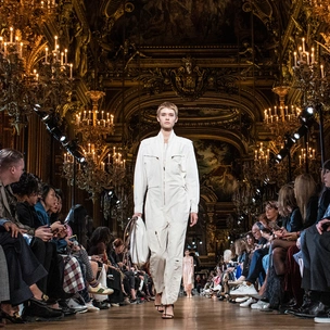 Блеснуть на солнце: Stella McCartney SS 2019