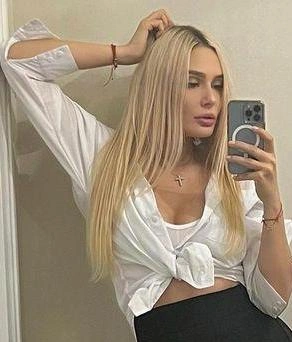 Наталья Рудова: покорила Африку, снялась в «Универе» и стала cover-girl MAXIM (перелистываем альбом актрисы)