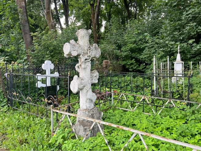 Всехсвятское кладбище&nbsp;— место, где можно изучать историю под необычным ракурсом | Источник: личная страница Егора Пронина