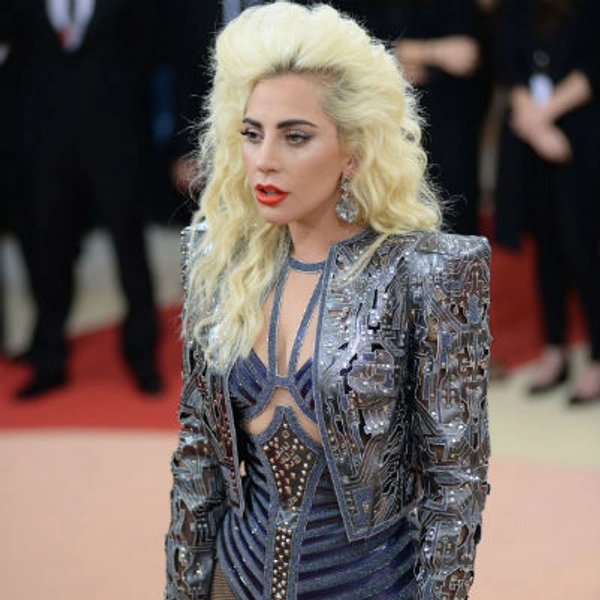 Леди Гага в костюме с боди на Met Gala | Источник: Eastnews.com