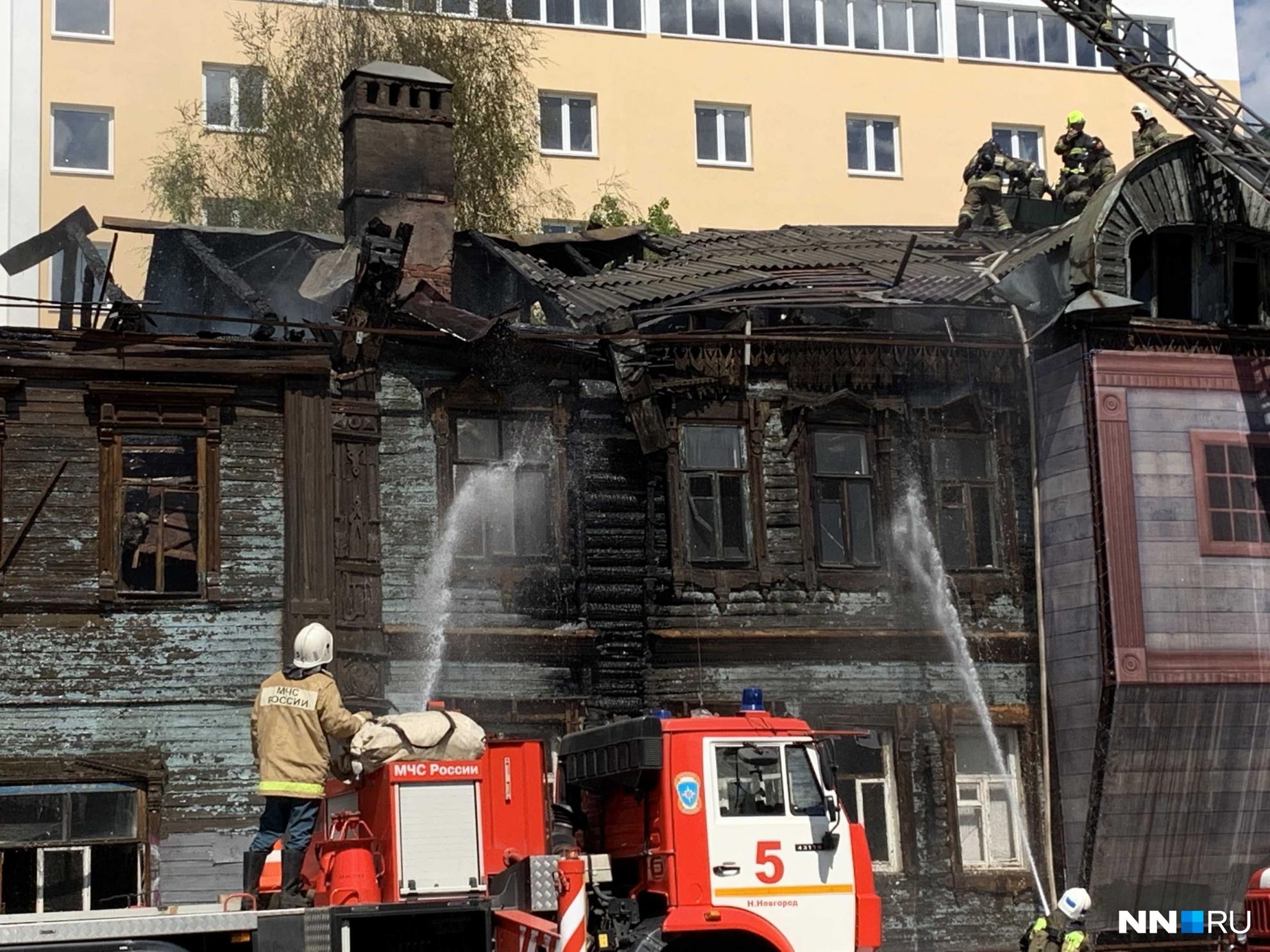 Власти подали заявление в полицию из-за пожара в доме Чардымова в Нижнем  Новгороде 30 мая 2022 года: ОКН должен быть восстановлен - 30 мая 2022 -  НН.ру