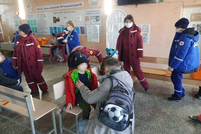 Детям и взрослым стало плохо во время занятий | Источник: МЧС Башкирии