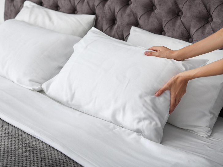 Как правильно стирать подушки: простые хитрости, о которых вы даже не подозревали