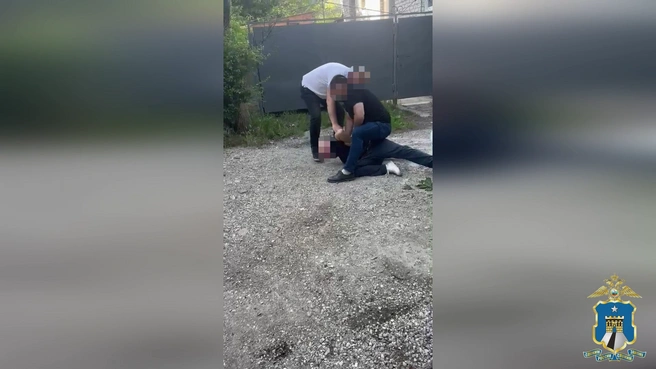 В Ессентуках подозреваемого задержали при попытке передать наркотики в СИЗО | Источник: ГУ МВД России по Ставропольскому краю