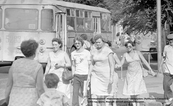 ... могли вытерпеть поездку в ЛиАЗе | Источник: Фотожурналист Николай Абросимов/ Старая Самара / Vk.com