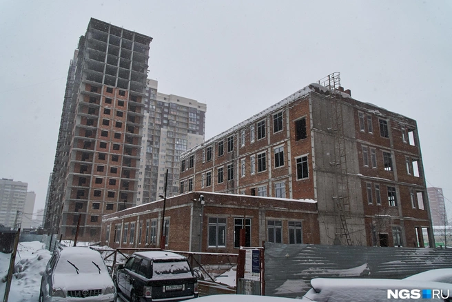 Так долгострой выглядел в январе прошлого года | Источник: Александр Ощепков / NGS.RU
