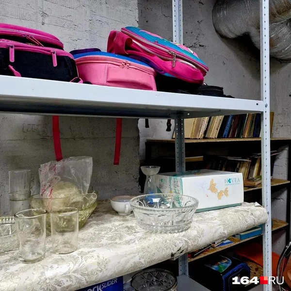 Рюкзаки и посуда | Источник: Виктория Федорова / 164.RU