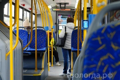 В автобусах ПАТП №1 Вологды запустили автоинформаторы