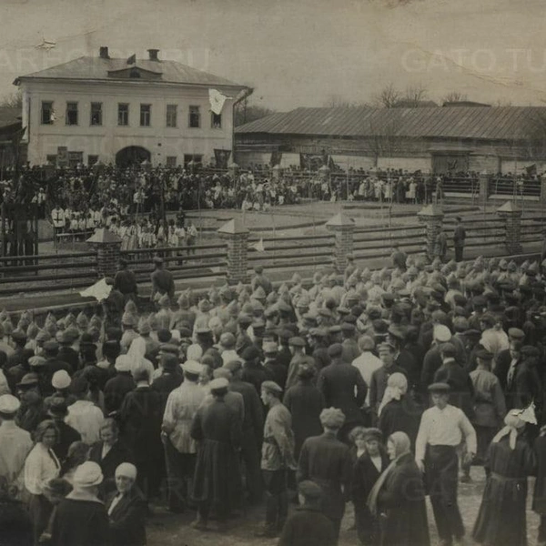 Первомайское шествие в Белеве, 1925 год | Источник: Государственный архив Тульской области