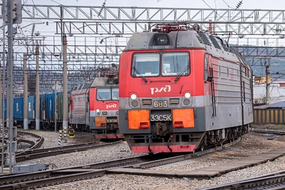 Снегопад в Краснодарском крае остановил поезда