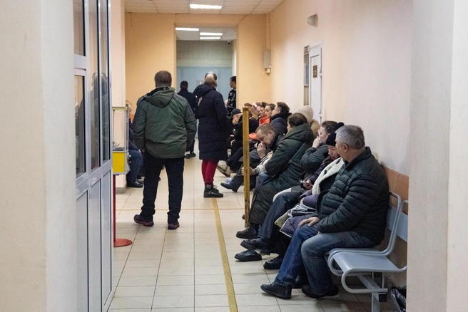 Очереди кажутся неотъемлемой частью походов к врачам | Источник: Кирилл Поверинов / 76.RU