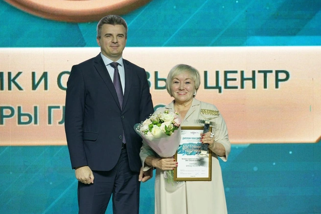 Участники конкурса получают масштабную информационную поддержку, а победители, помимо диплома и памятной статуэтки, — право использовать статус «Достояние губернии» на упаковках своей продукции в зонах пребывания клиентов и потребителей услуг | Источник: Медиаагентство «Самара 450»