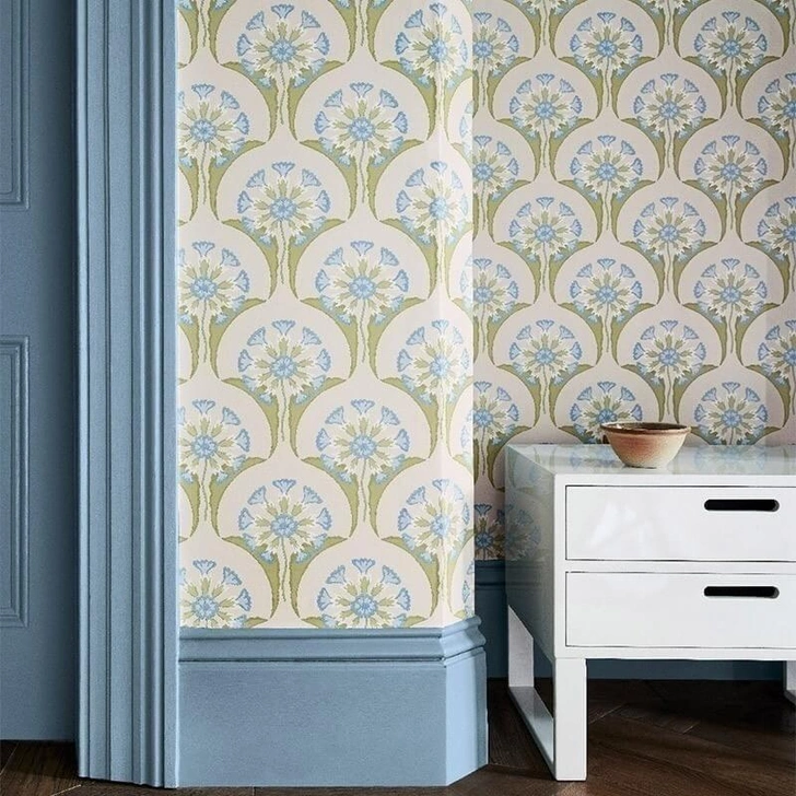 Флизелиновые обои с орнаментом Hencroft из коллекции National Trust Papers, Little Greene