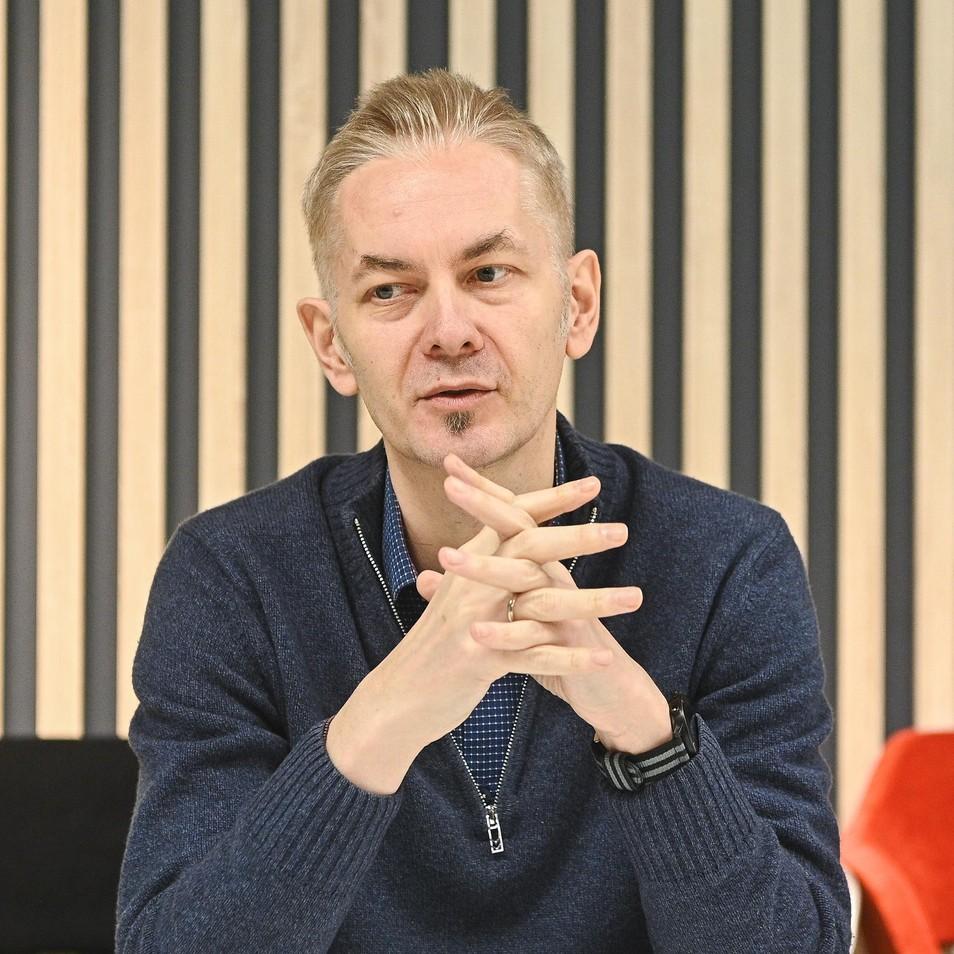 <p>Андрей Елизаров</p>