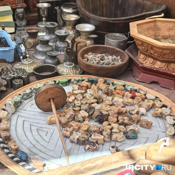 Кости для национальной игры шагай наадан | Источник: Алёна Кашпарова / IRCITY.RU