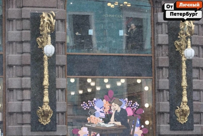 Дом книги к 8 Марта украсили портретами писательниц с цитатами