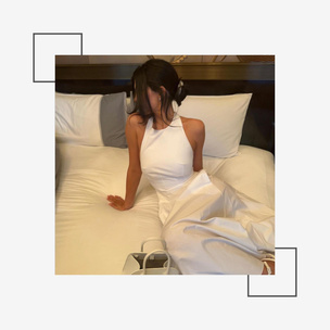 Для скромной свадьбы: 5 белых минималистичных платьев как у Кайли Дженнер
