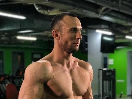 Умер не из-за фастфуда: вдова тренера Дмитрия Нуянзина раскрыла истинную причину его внезапного ухода в 30 лет