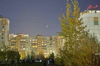 В Кургане засняли падающий огненный шар