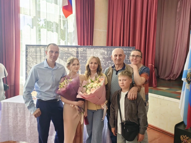 Главная опора Алины&nbsp;— дружная любящая семья | Источник: Алина Селезнева