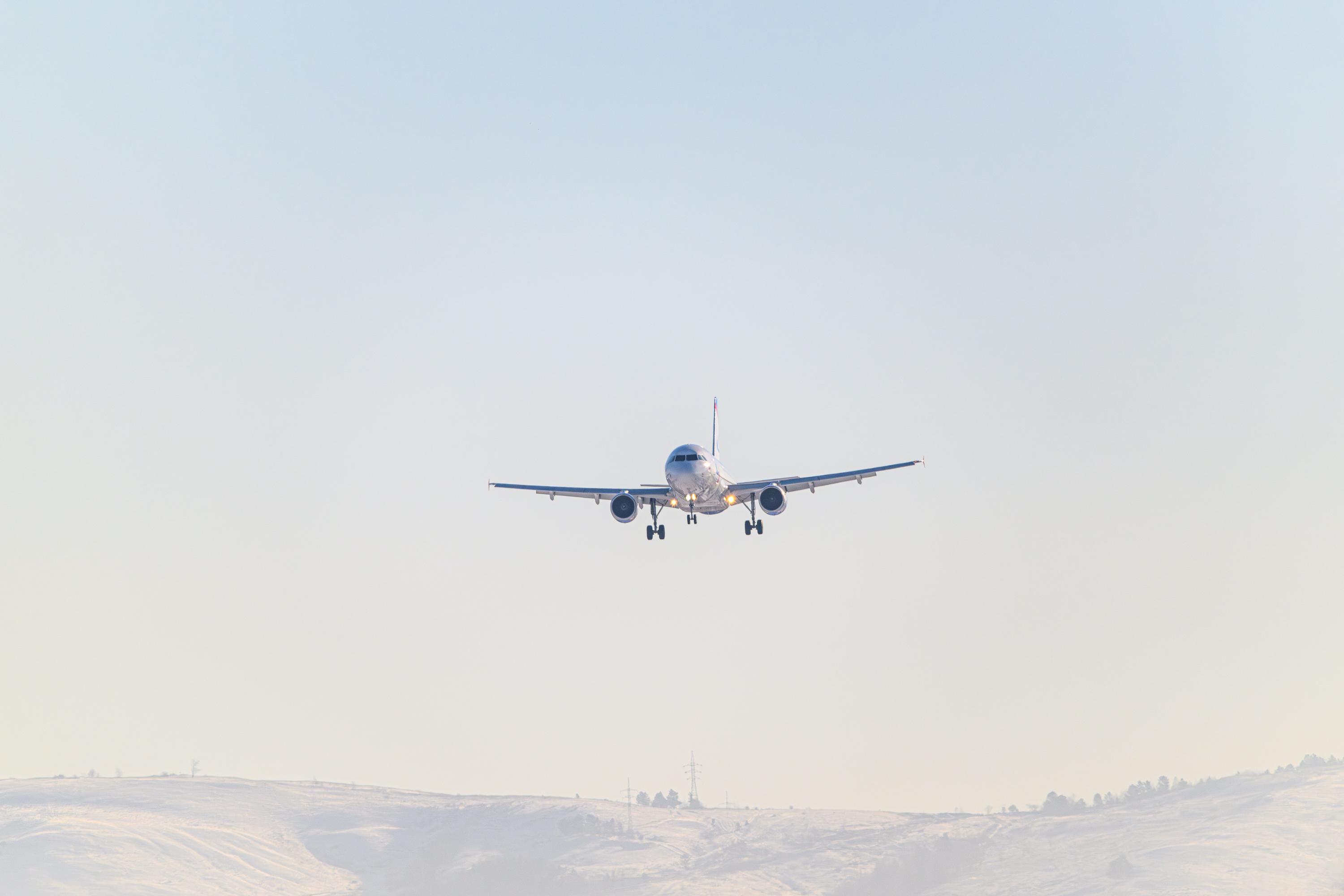 Aviasales выплатят туляку почти 300 тысяч рублей за улетевший раньше времени самолет