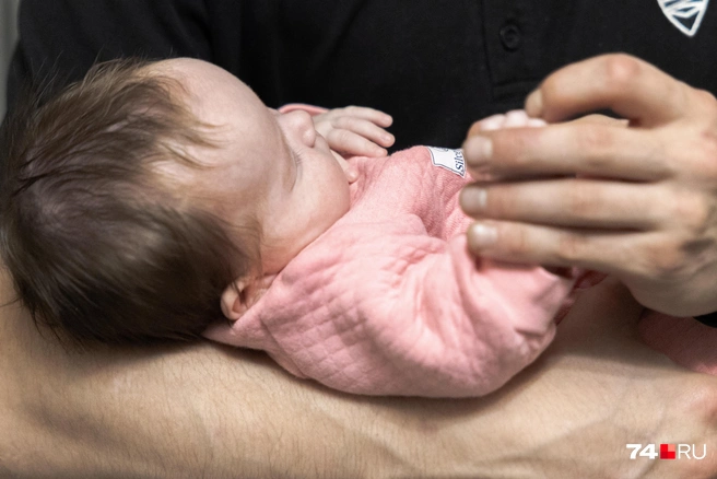 Малышки родились немного раньше срока, но быстро наверстывают | Источник: Наталья Лапцевич