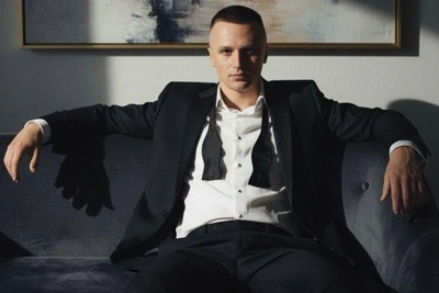 Бронислав Шпигель, сын Баскова, получил повестку в армию