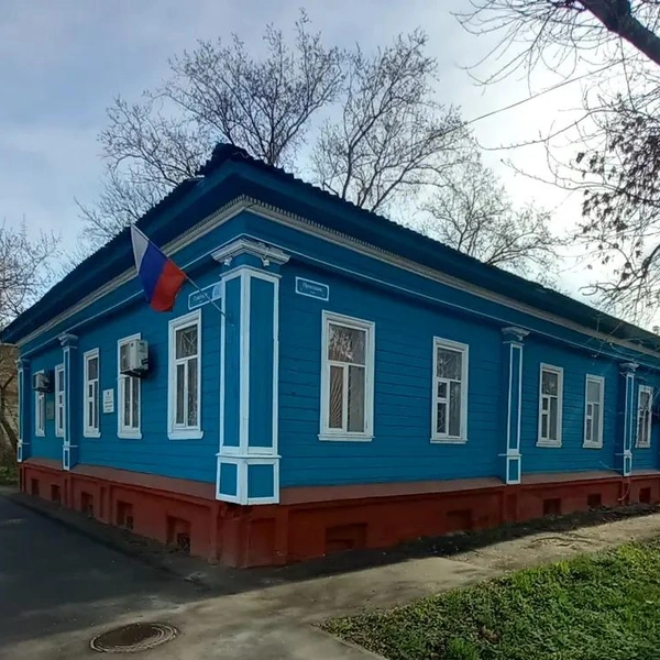 Раньше в здании размещалась администрация  | Источник: Российский аукционный дом / auction-house.ru