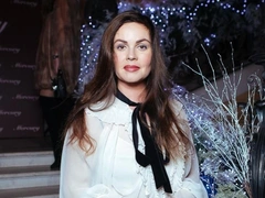 57-летняя Екатерина Андреева в купальнике поражает своей молодостью