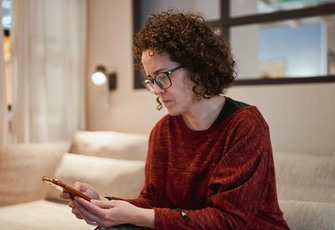 «Живем 8 лет, а мужчина не прописывает меня к себе, не женится. И скрывает психиатрический диагноз»