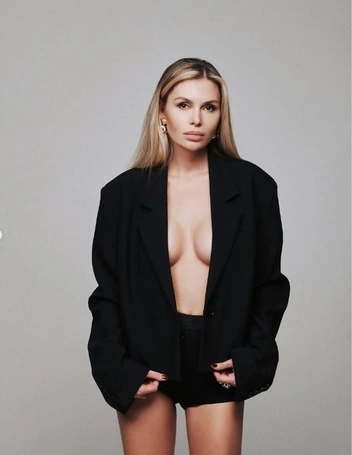 Источник: natasha_k25 / Instagram.com (деятельность организации запрещена на территории РФ)