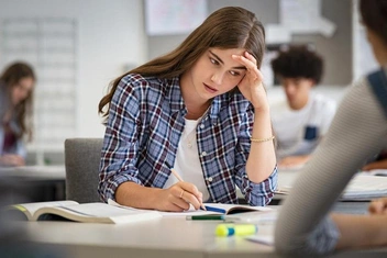 «Открыться людям — моя единственная мечта. Как перестать быть застенчивой?»