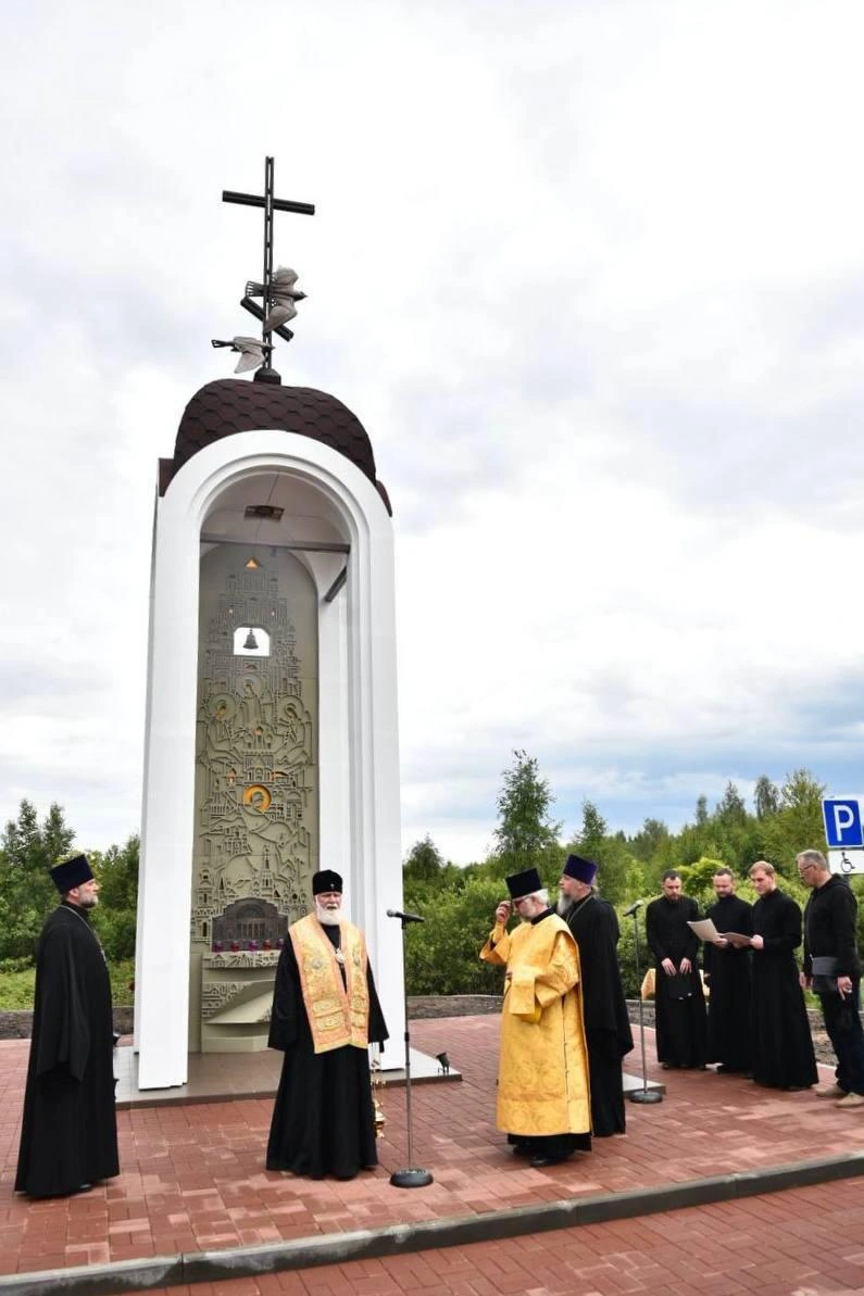 На месте аварии установили памятную часовню-обелиск | Источник: правительство Ярославской области
