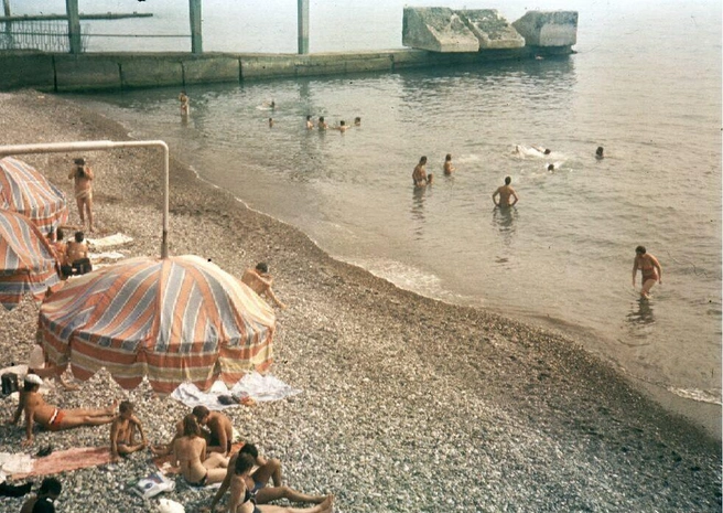 Пляж «Фрегата», 1984 год  | Источник: pastvu.com