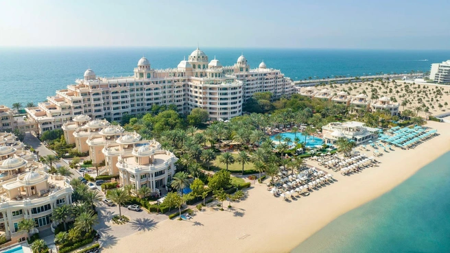 Так выглядит отель, в котором свил гнездышко Нагиев | Источник: Kempinski.com