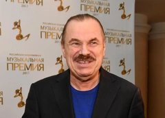 Вся семья за необъятным столом, теплые поздравления от Маршала, сына и невестки: 79-летие Преснякова-старшего