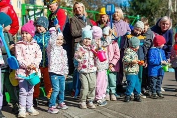 Воспитанники детского сада и энергетики СГК объединились в одну дружную команду | Источник: Анна Тарасова