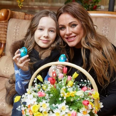 Потеряла маму, наследство и борется с болезнью отца: как сейчас живет дочь Юлии Началовой