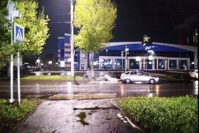 17-летняя девушка попала под ВАЗ-2112 в Оренбурге у «Звездного»