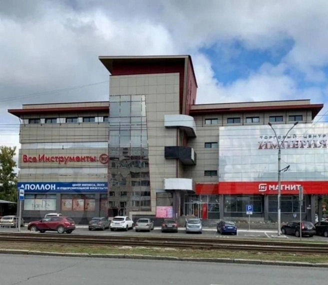 В Барнауле выставили на продажу крупный ТЦ | Источник: Авито