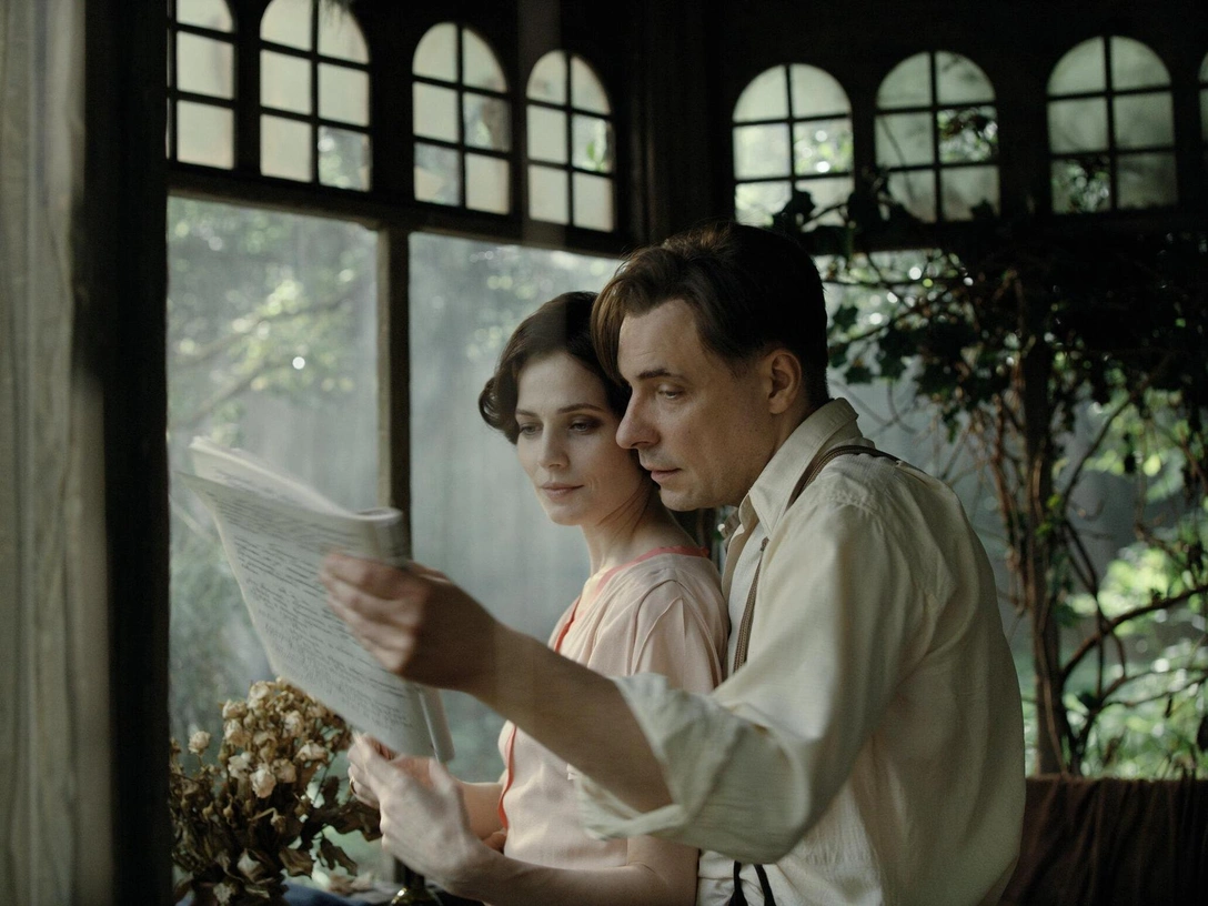 Любовь или зависимость: что не так с отношениями Мастера и Маргариты — разбирает психолог | marieclaire.ru