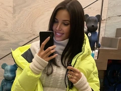 Анастасия Решетова совсем не скучает по «животику» и рада, что не накупила беременной одежды