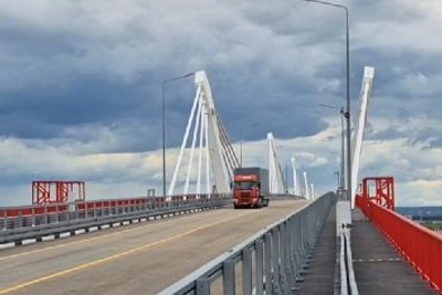 Беспилотные грузовики на трассе Благовещенск — Хэйхэ
