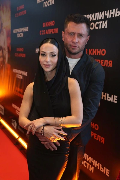 Павел Прилучный и Зепюр Брутян | www.starhit.ru